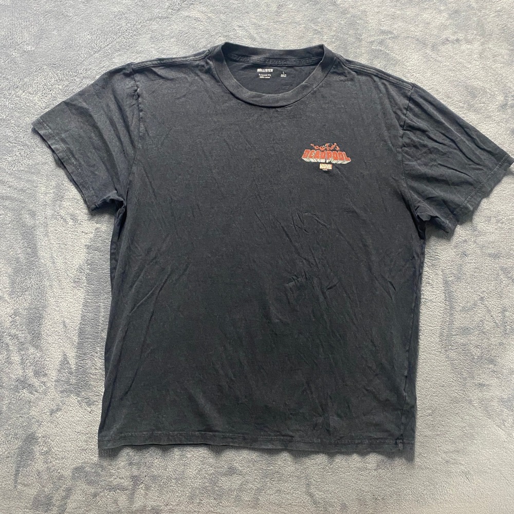 Hollister Deadpool T-Shirt Mens L Black Excellent Marvel Relaxed Fit Graphic Tee